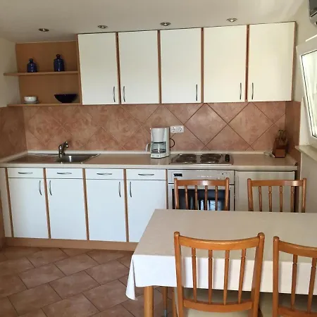 By The Sea Tisno, Murter - 14346 アパート *