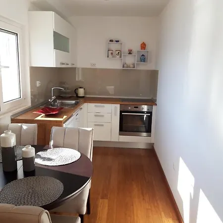 アパート By The Sea Tisno, Murter - 14346 ティスノ