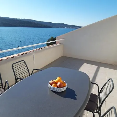 By The Sea Tisno, Murter - 14346 アパート *