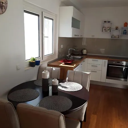 By The Sea Tisno, Murter - 14346 アパート