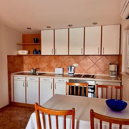 Appartement By The Sea Tisno, Murter - 14346 *