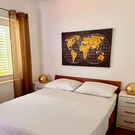 Apartman By The Sea Tisno, Murter - 14346 Tisno