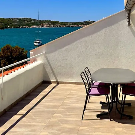 Apartman By The Sea Tisno, Murter - 14346 Tisno